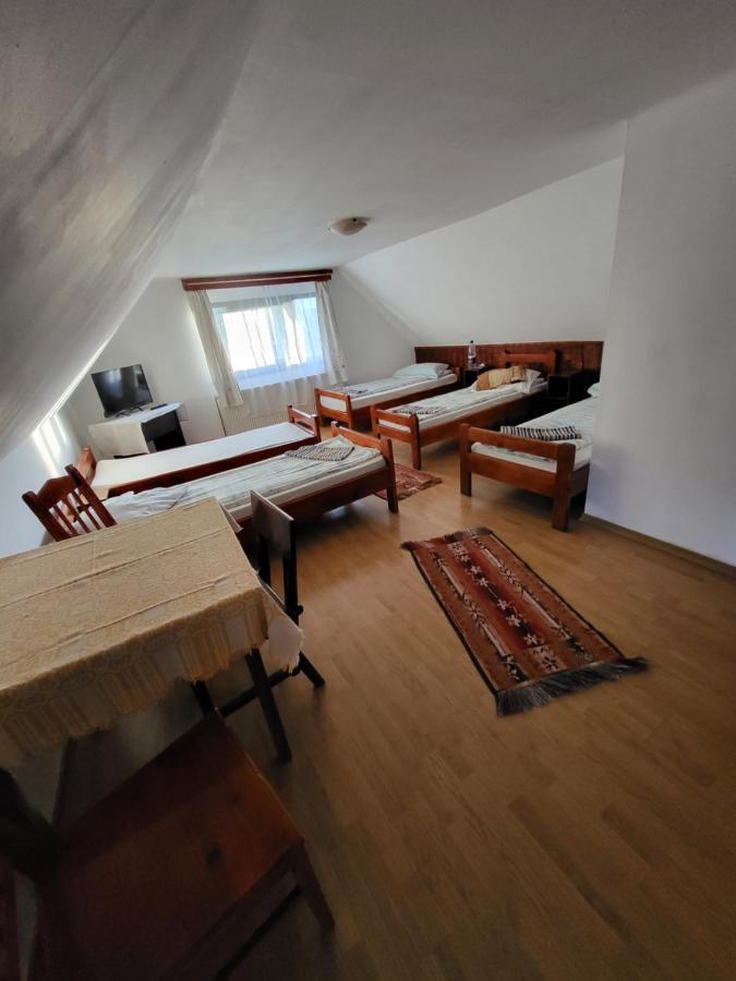 Betty Panzio Hotel Miercurea Ciuc Eksteriør billede