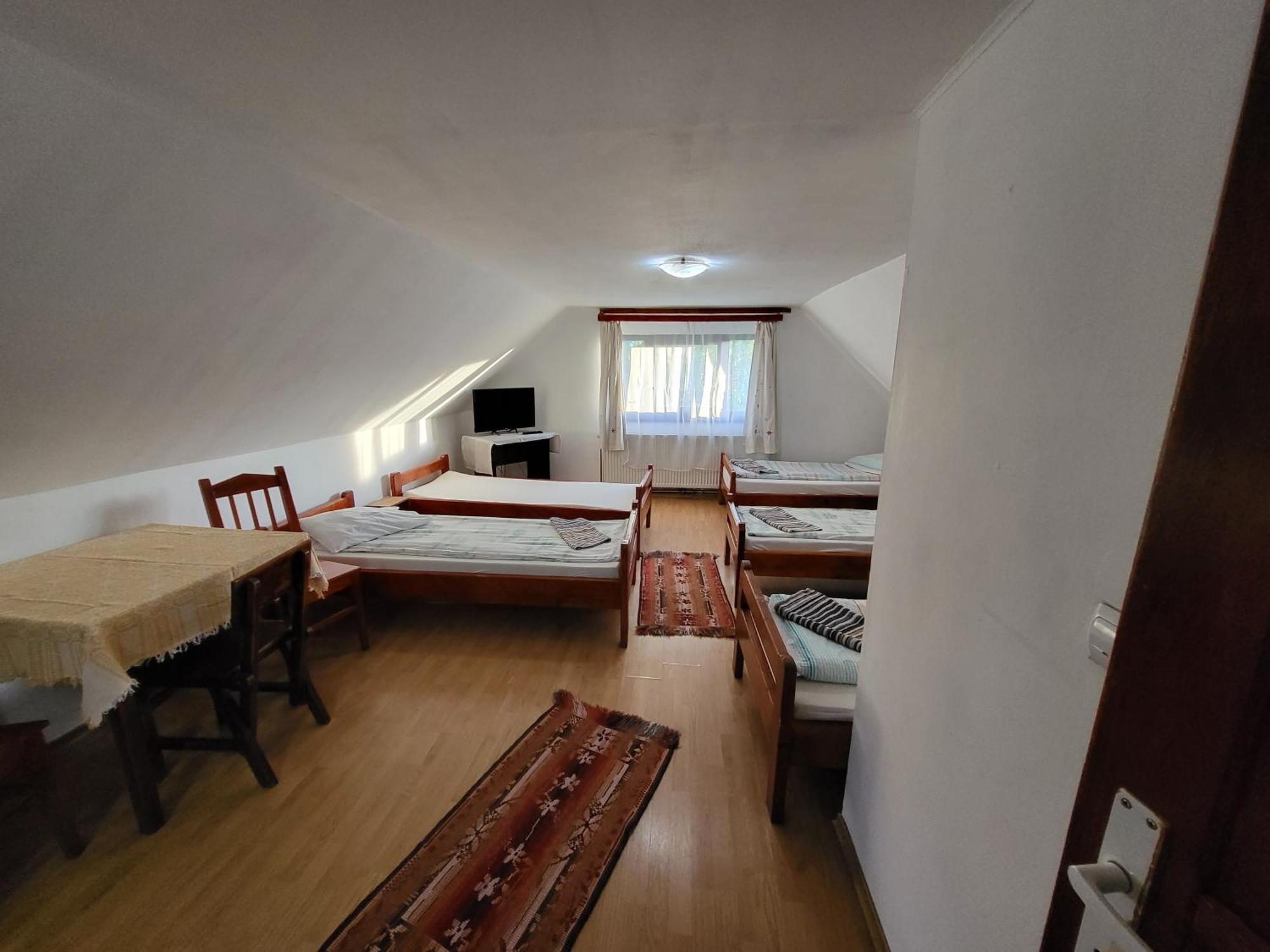 Betty Panzio Hotel Miercurea Ciuc Eksteriør billede