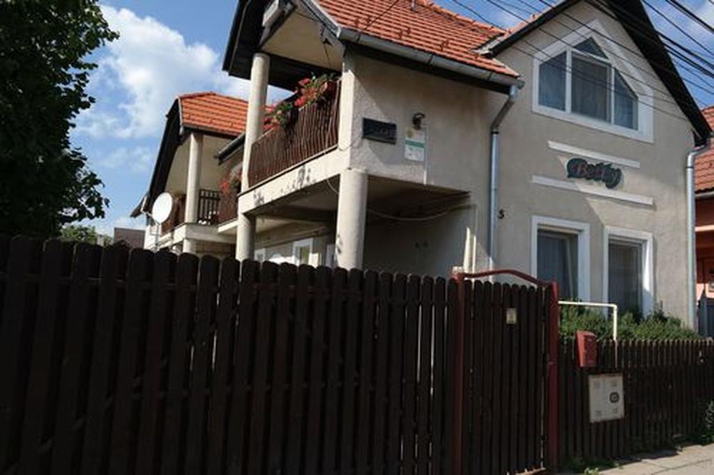 Betty Panzio Hotel Miercurea Ciuc Eksteriør billede